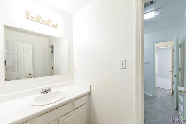 $134,900 | 211 Greenbriar Drive, Houma, LA 70364