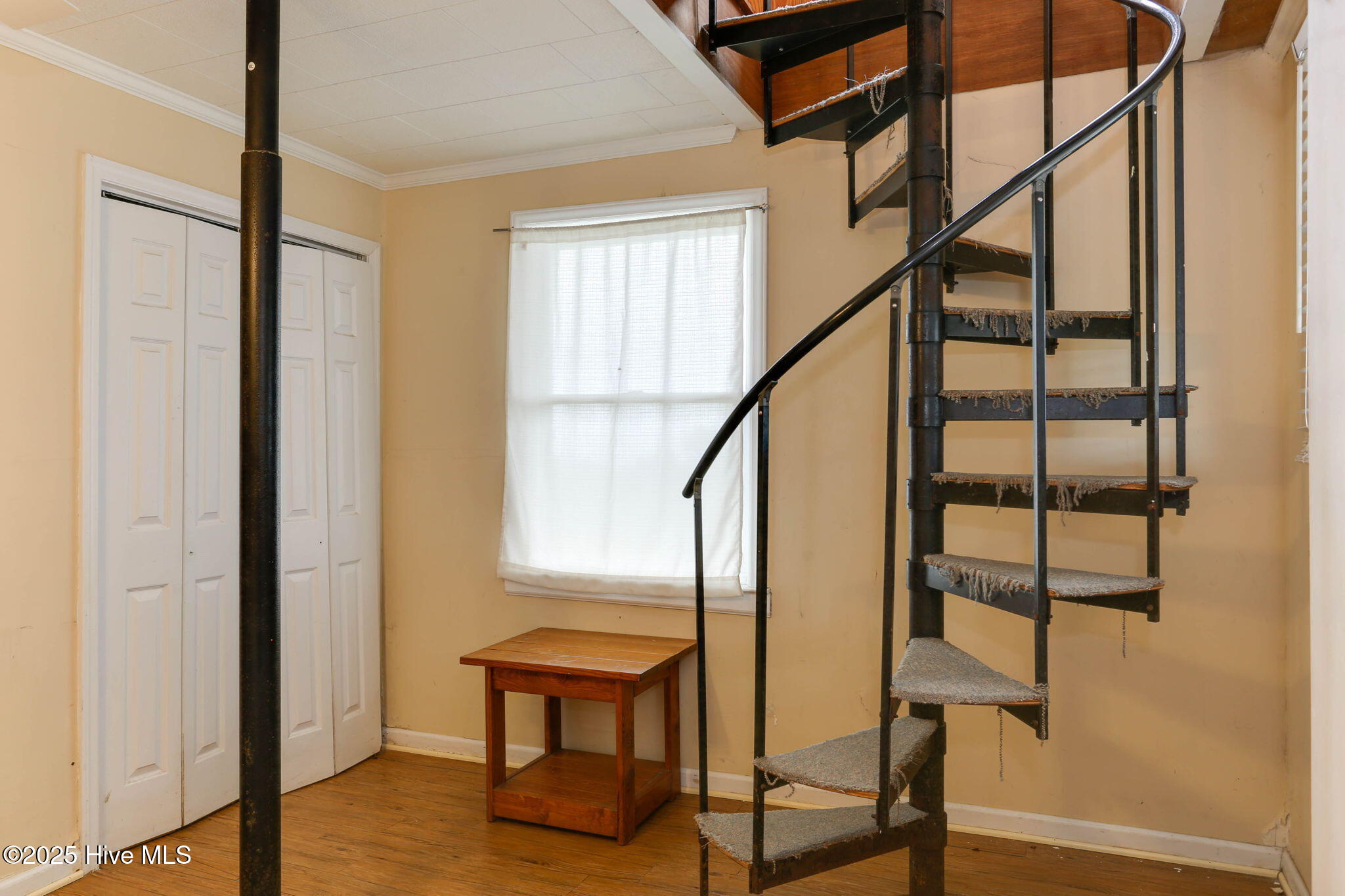 342 Cahoon Road Manns Harbor, NC 27953 - Photo 20 of 42 First floor area