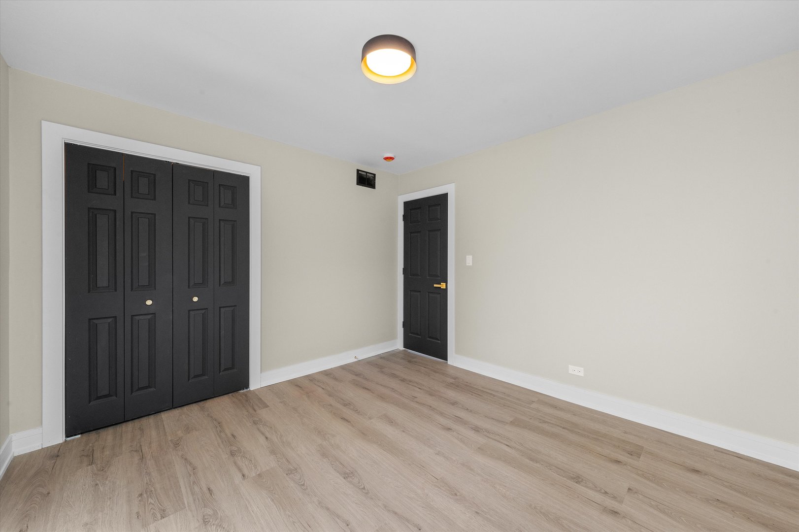 16619 Marshfield Avenue Markham, IL 60428 - Photo 16 of 41 a view of empty room with a fan