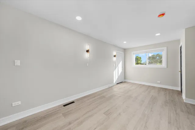 $240,000 | 16619 Marshfield Avenue, Markham, IL 60428