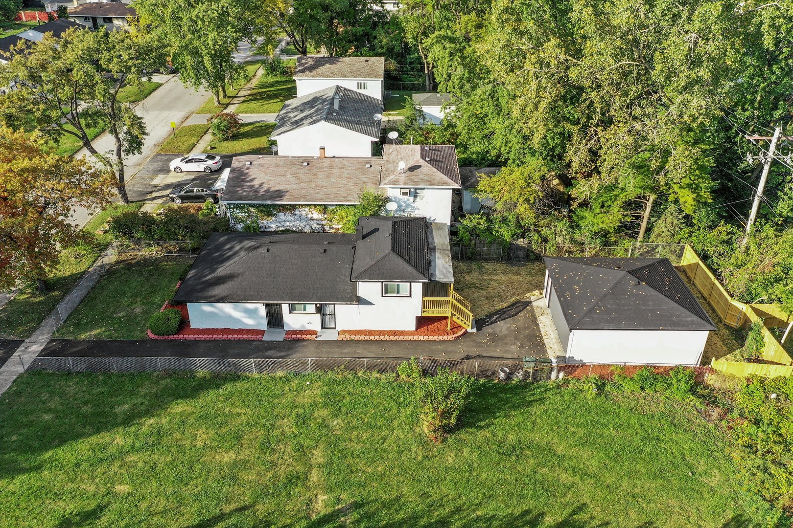 16619 Marshfield Avenue Markham, IL 60428 - Photo 31 of 41 an aerial view of a house