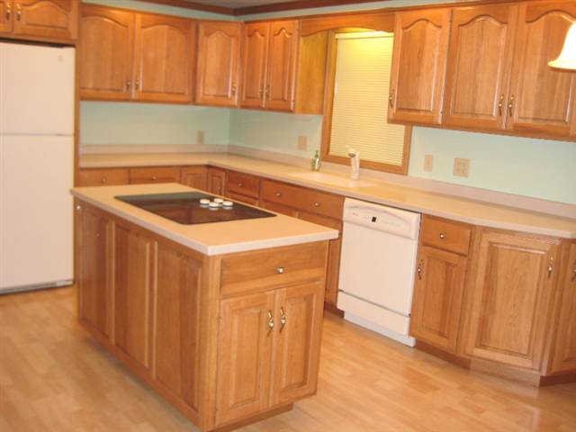 710 Westgate Road Washington, IL 61571 - Photo 2 of 12 Gallery Image 2