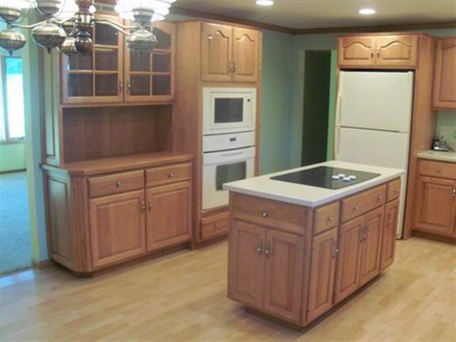 710 Westgate Road Washington, IL 61571 - Photo 3 of 12 Gallery Image 3