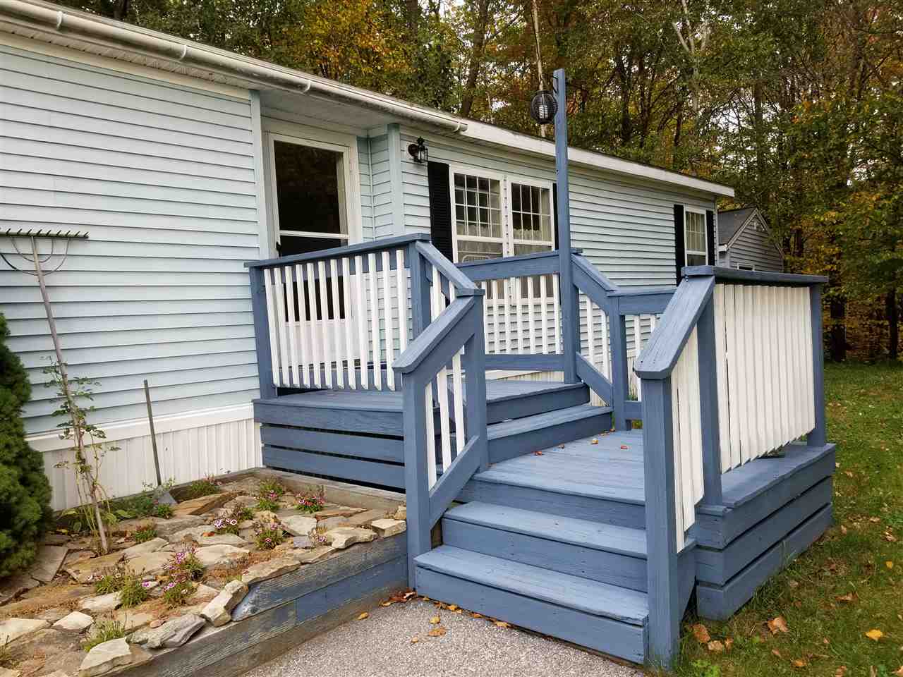 242 Redwood Road Loudon, NH 03307 - Photo 2 of 32 Gallery Image 2