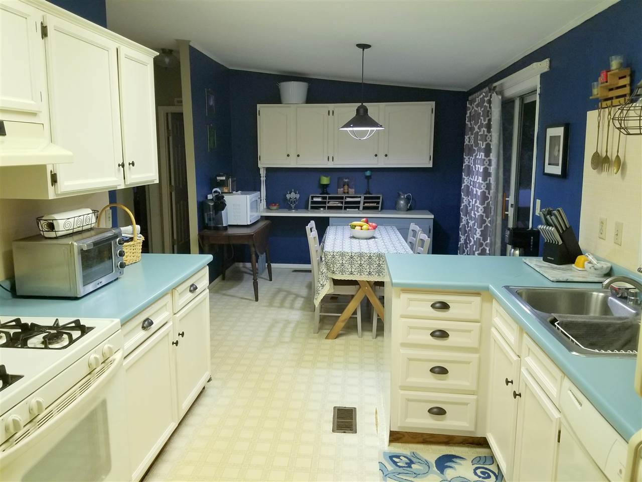 242 Redwood Road Loudon, NH 03307 - Photo 15 of 32 Gallery Image 15