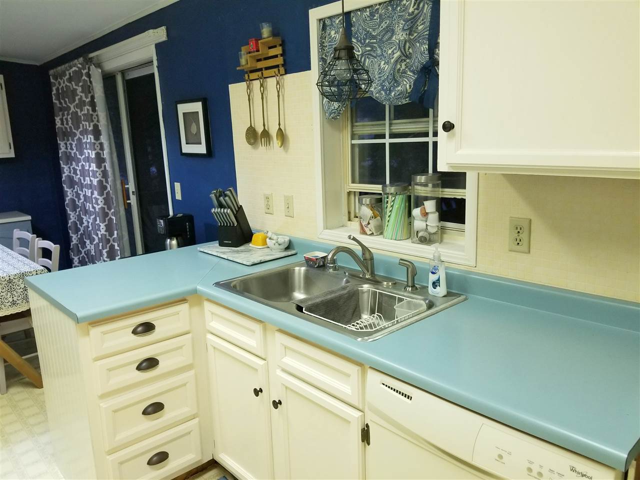 242 Redwood Road Loudon, NH 03307 - Photo 18 of 32 Gallery Image 18