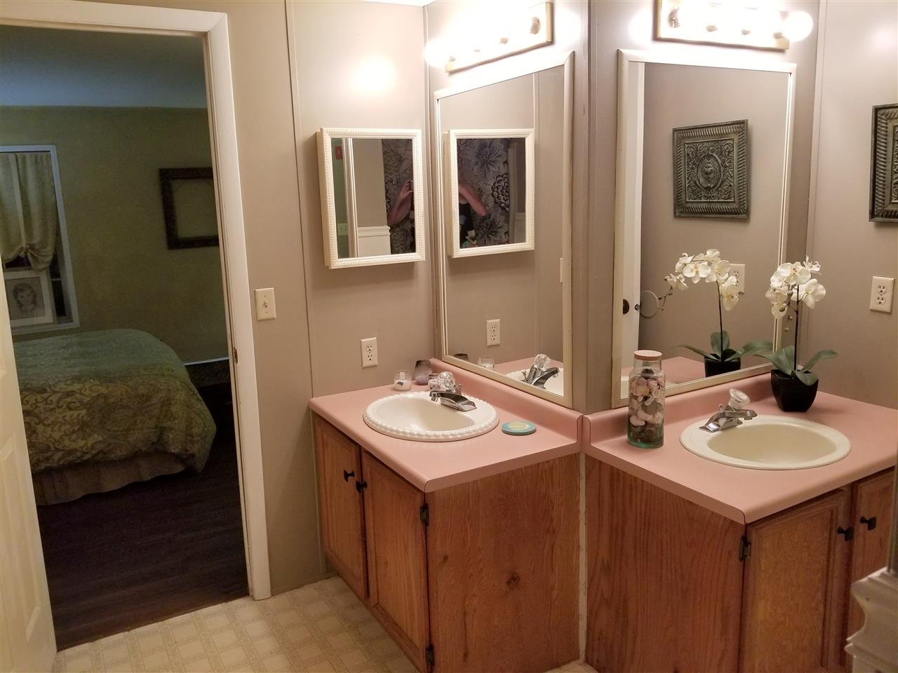 242 Redwood Road Loudon, NH 03307 - Photo 26 of 32 Gallery Image 26