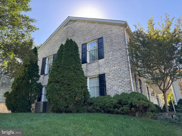 $649,995 | 586 Crestwood Drive, Chambersburg, PA 17202
