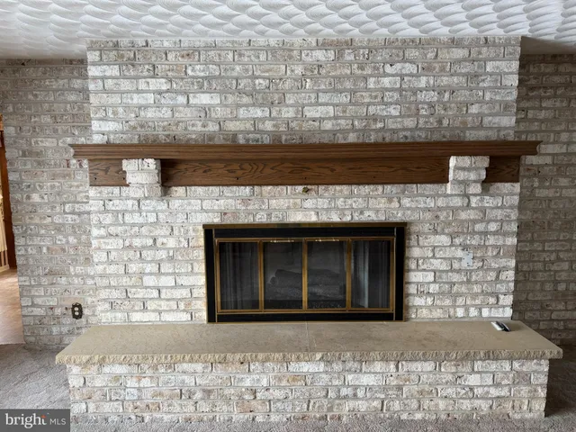 $624,995 | 586 Crestwood Drive, Chambersburg, PA 17202