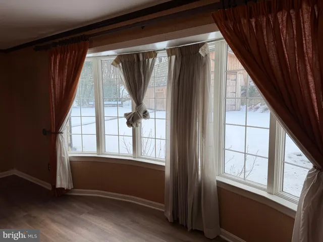 $624,995 | 586 Crestwood Drive, Chambersburg, PA 17202