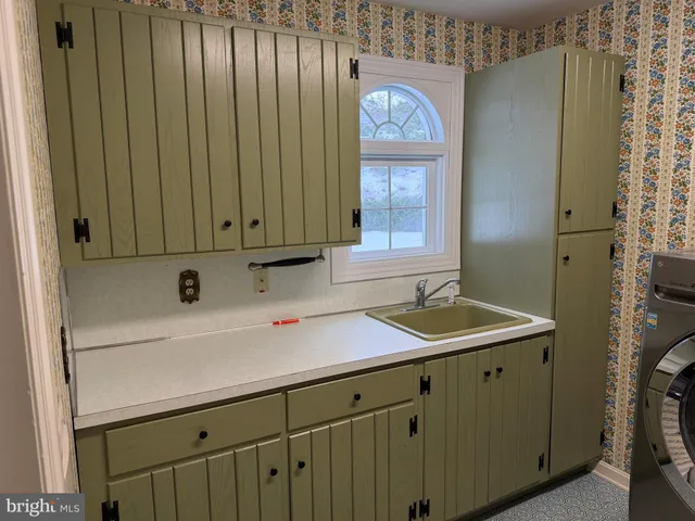 $624,995 | 586 Crestwood Drive, Chambersburg, PA 17202