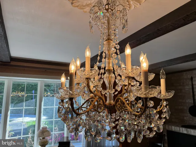 $649,995 | 586 Crestwood Drive, Chambersburg, PA 17202