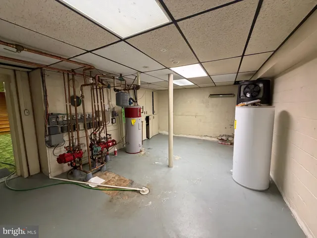 $624,995 | 586 Crestwood Drive, Chambersburg, PA 17202