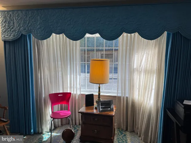 $649,995 | 586 Crestwood Drive, Chambersburg, PA 17202