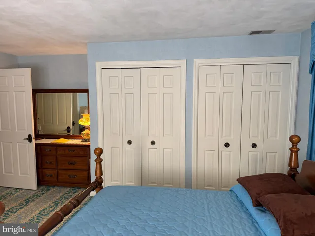 $649,995 | 586 Crestwood Drive, Chambersburg, PA 17202