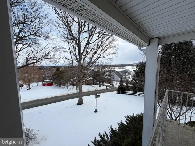 $624,995 | 586 Crestwood Drive, Chambersburg, PA 17202