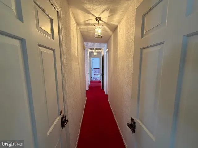 $624,995 | 586 Crestwood Drive, Chambersburg, PA 17202