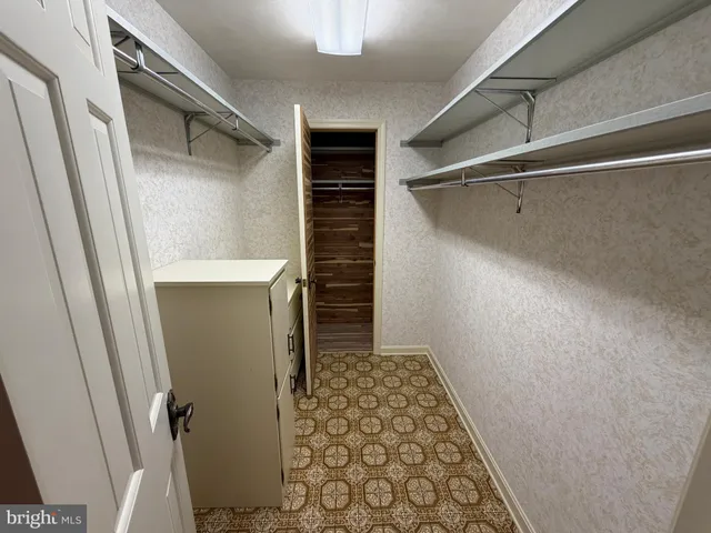 $624,995 | 586 Crestwood Drive, Chambersburg, PA 17202