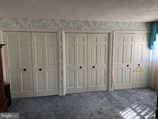 $649,995 | 586 Crestwood Drive, Chambersburg, PA 17202