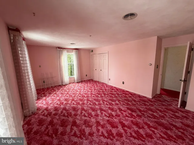 $624,995 | 586 Crestwood Drive, Chambersburg, PA 17202