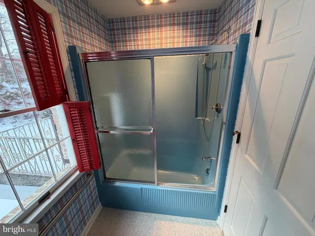 $624,995 | 586 Crestwood Drive, Chambersburg, PA 17202