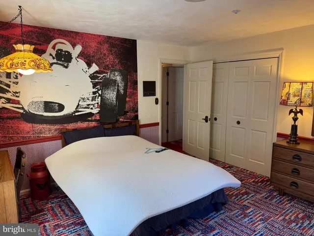 $649,995 | 586 Crestwood Drive, Chambersburg, PA 17202