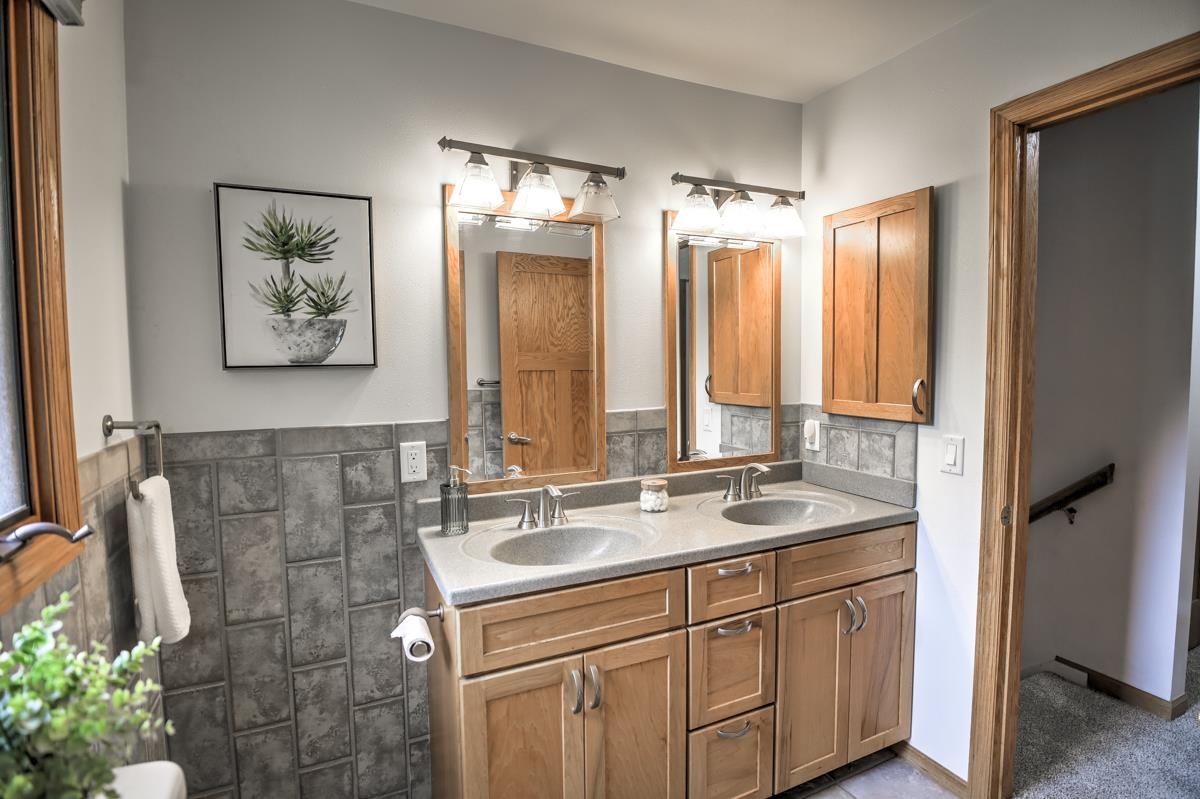 3418 Marcy Road Madison, WI 53704 - Photo 33 of 63