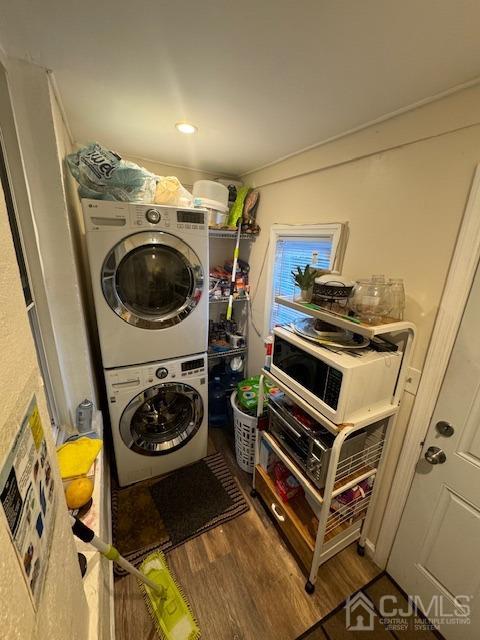 190 Lewis Street Perth Amboy, NJ 08861 - Photo 16 of 17 a utility room with sink dryer and washer