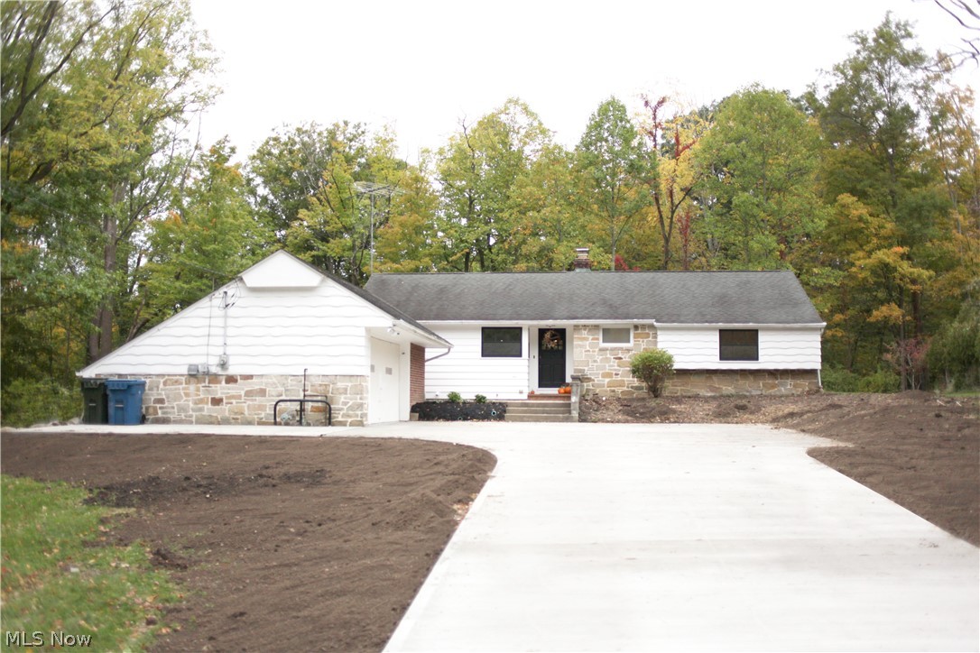 2750 River Road Willoughby, OH 44094 - Photo 1 of 29 Gallery Image 1