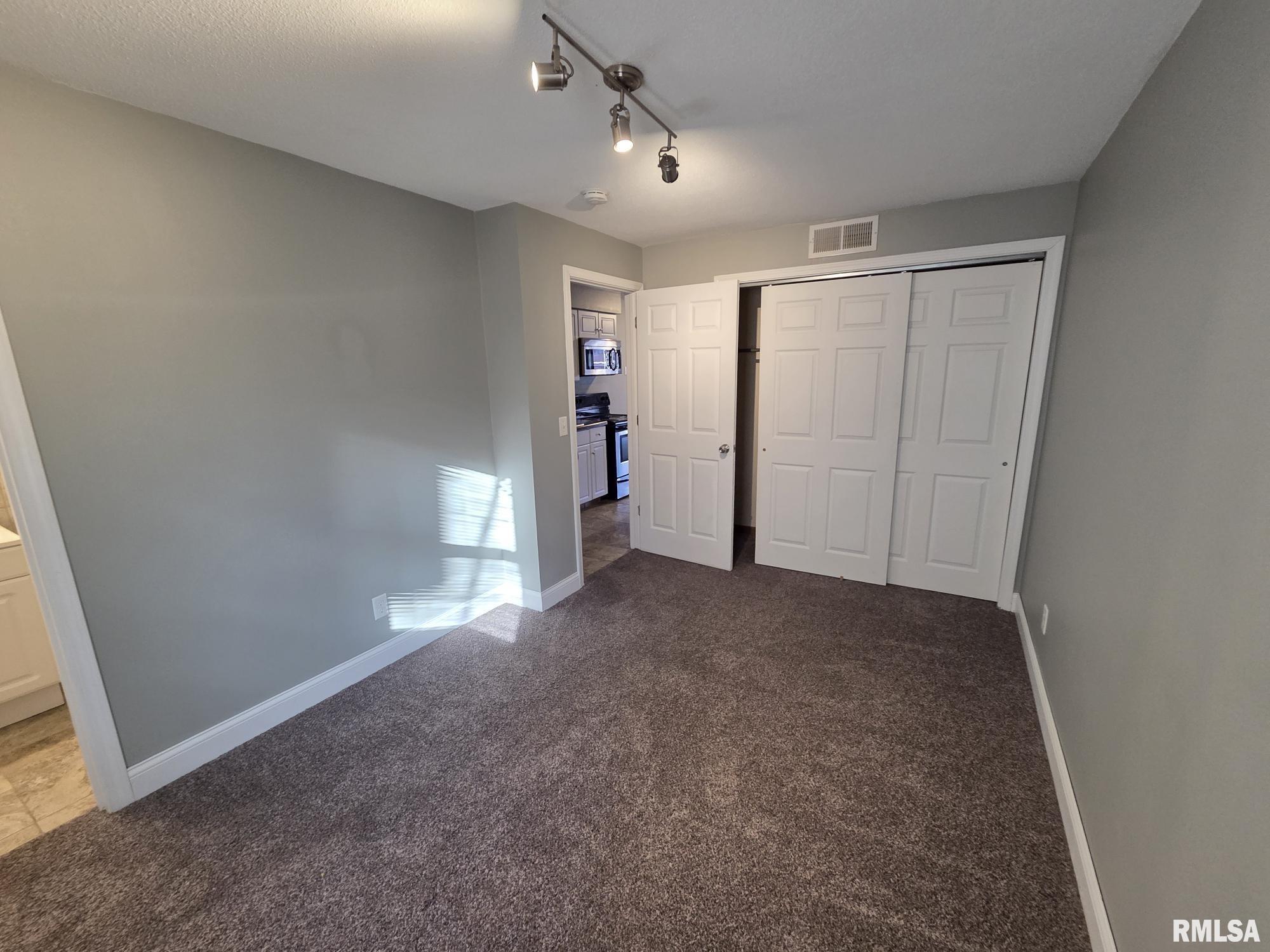 1102 Mound Street, Unit 1 Davenport, IA 52803 - Photo 5 of 5