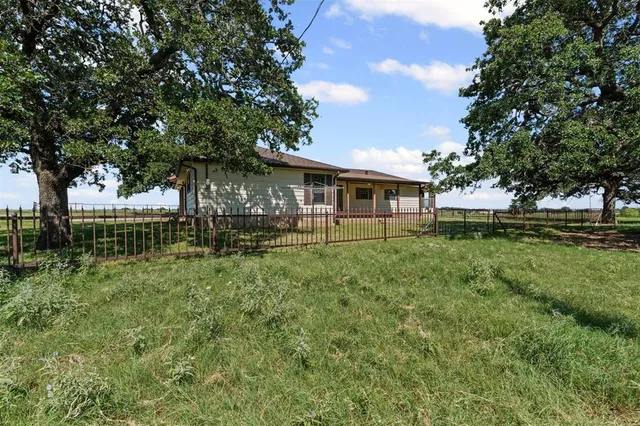 $3,500,000 | 237 Hcr 1444, Covington, TX 76636