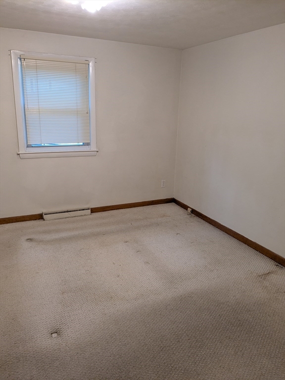 9 New Boston Road Dudley, MA 01571 - Photo 13 of 22 Gallery Image 13