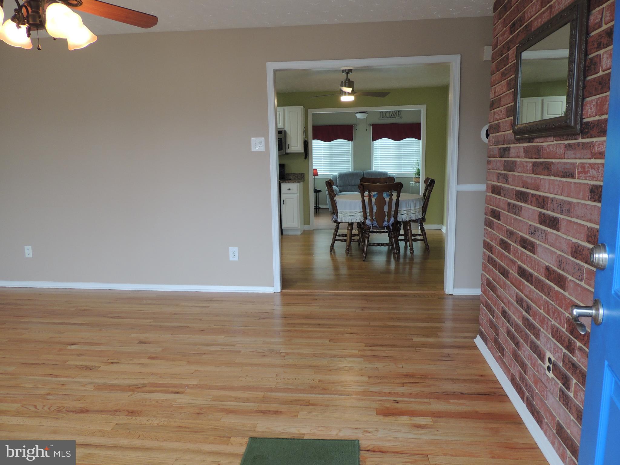 9120 Kilbride Road Baltimore, MD 21236 - Photo 3 of 26