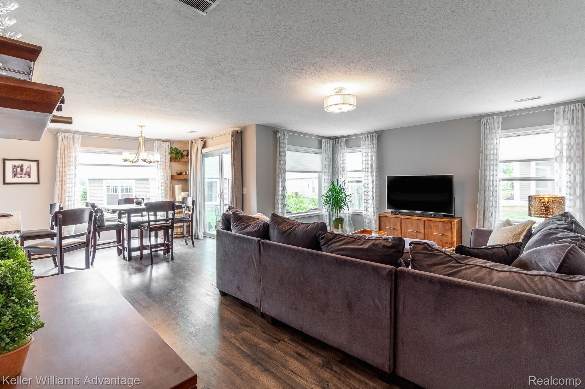 3961 Gallop Road East Lansing, MI 48823 - Photo 13 of 24 IMG_0826-HDR.jpg