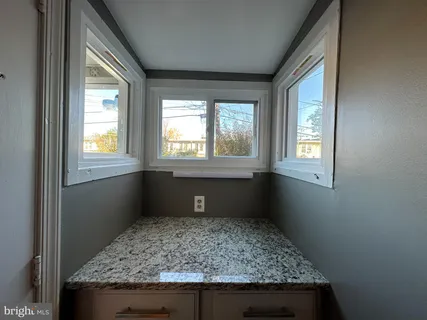 $250,000 | 389 Oak Terrace, Reading, PA 19611