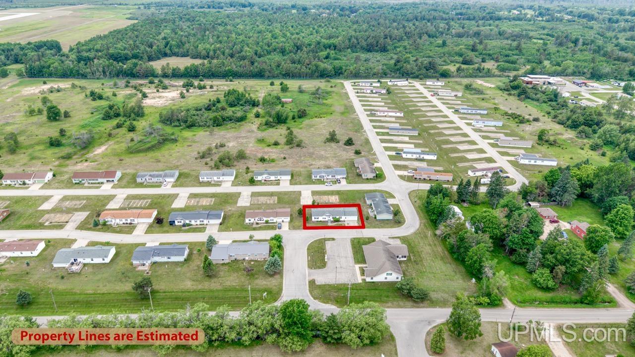1620 Willow Creek Road, Unit 2 Escanaba, MI 49829 - Photo 4 of 26