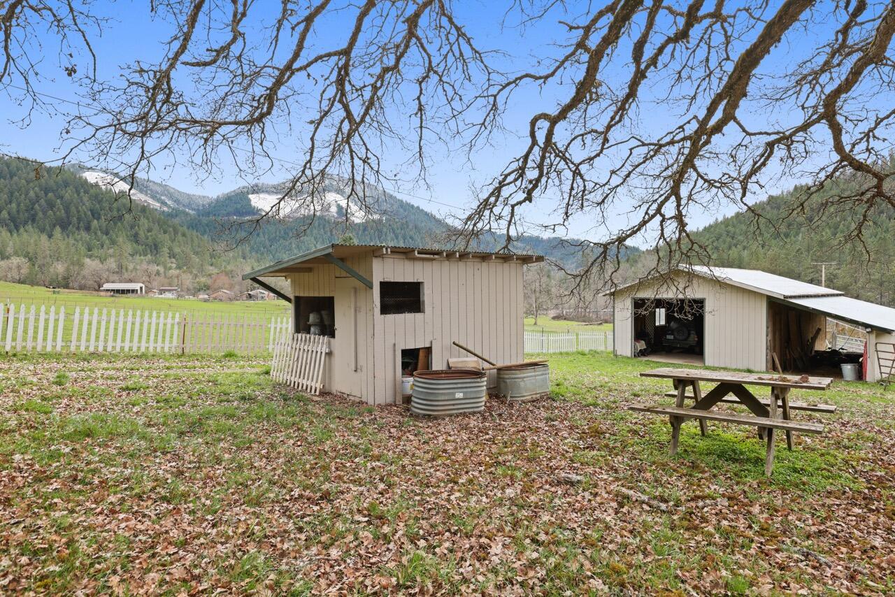 431 Murphy Gulch Road Rogue River, OR 97537 - Photo 26 of 35 EP1A7903 Large