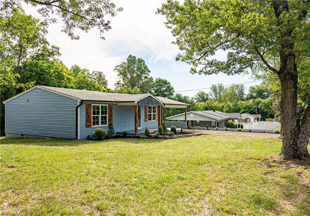 487 Brooks Road Reidsville, NC 27320 - Photo 3 of 30