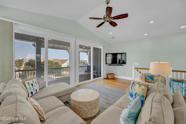 $1,015,000 | 305 Kure Village Way, Kure Beach, NC 28449