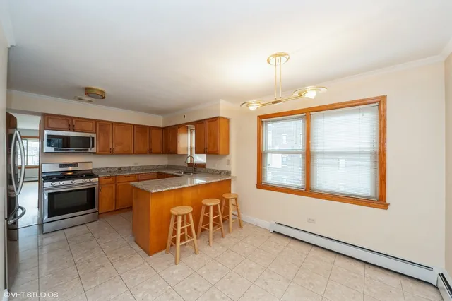 $2,199 | 3700 North Harlem Avenue, Unit 2, Chicago, IL 60634