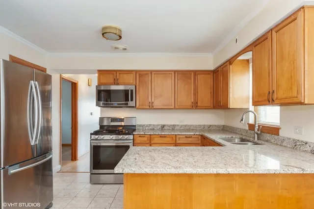 $2,199 | 3700 North Harlem Avenue, Unit 2, Chicago, IL 60634
