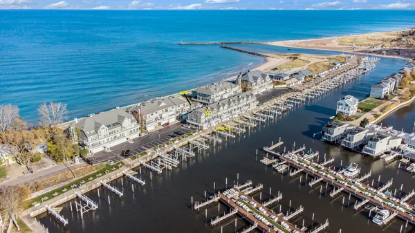 $1,099,000 | 409 Lake Drive, Unit 10, New Buffalo, MI 49117