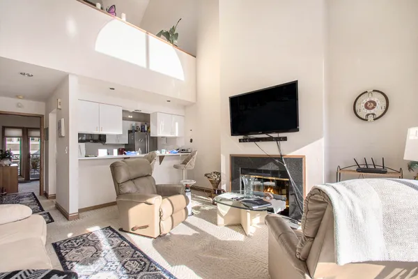 $1,099,000 | 409 Lake Drive, Unit 10, New Buffalo, MI 49117