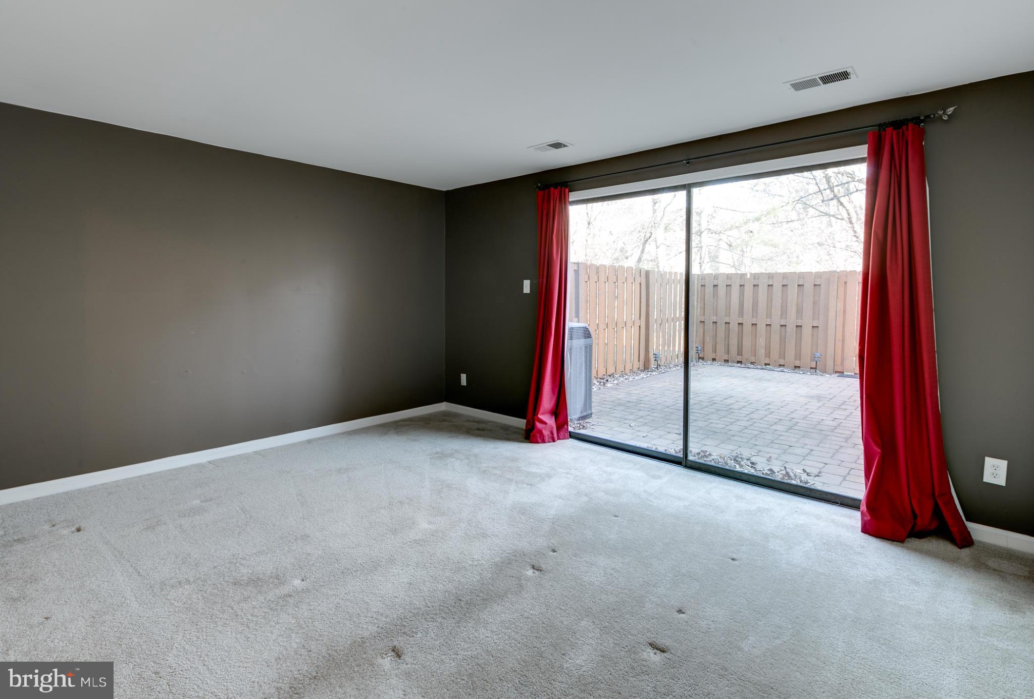 8964 Footed Ridge Columbia, MD 21045 - Photo 16 of 30 Family Room