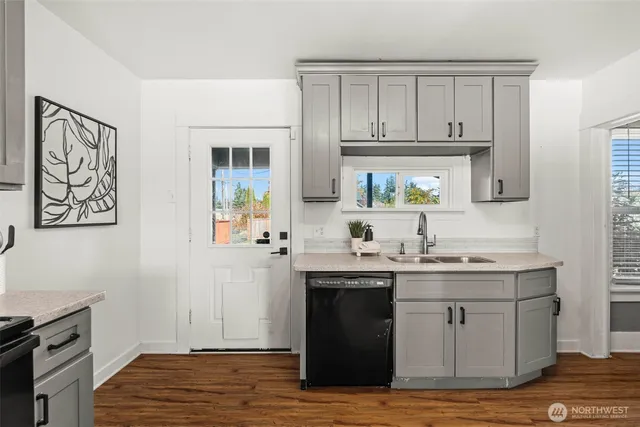 $399,000 | 703 East 54th Street, Tacoma, WA 98404