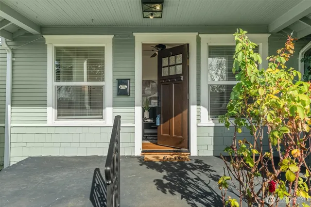 $399,000 | 703 East 54th Street, Tacoma, WA 98404