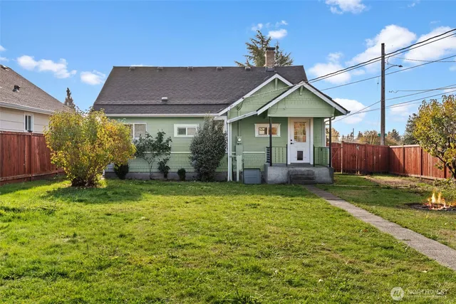 $399,000 | 703 East 54th Street, Tacoma, WA 98404