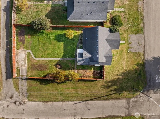 $399,000 | 703 East 54th Street, Tacoma, WA 98404