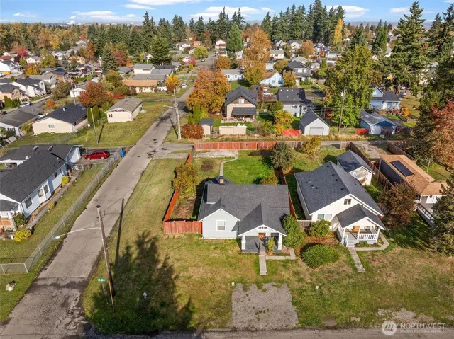 $399,000 | 703 East 54th Street, Tacoma, WA 98404