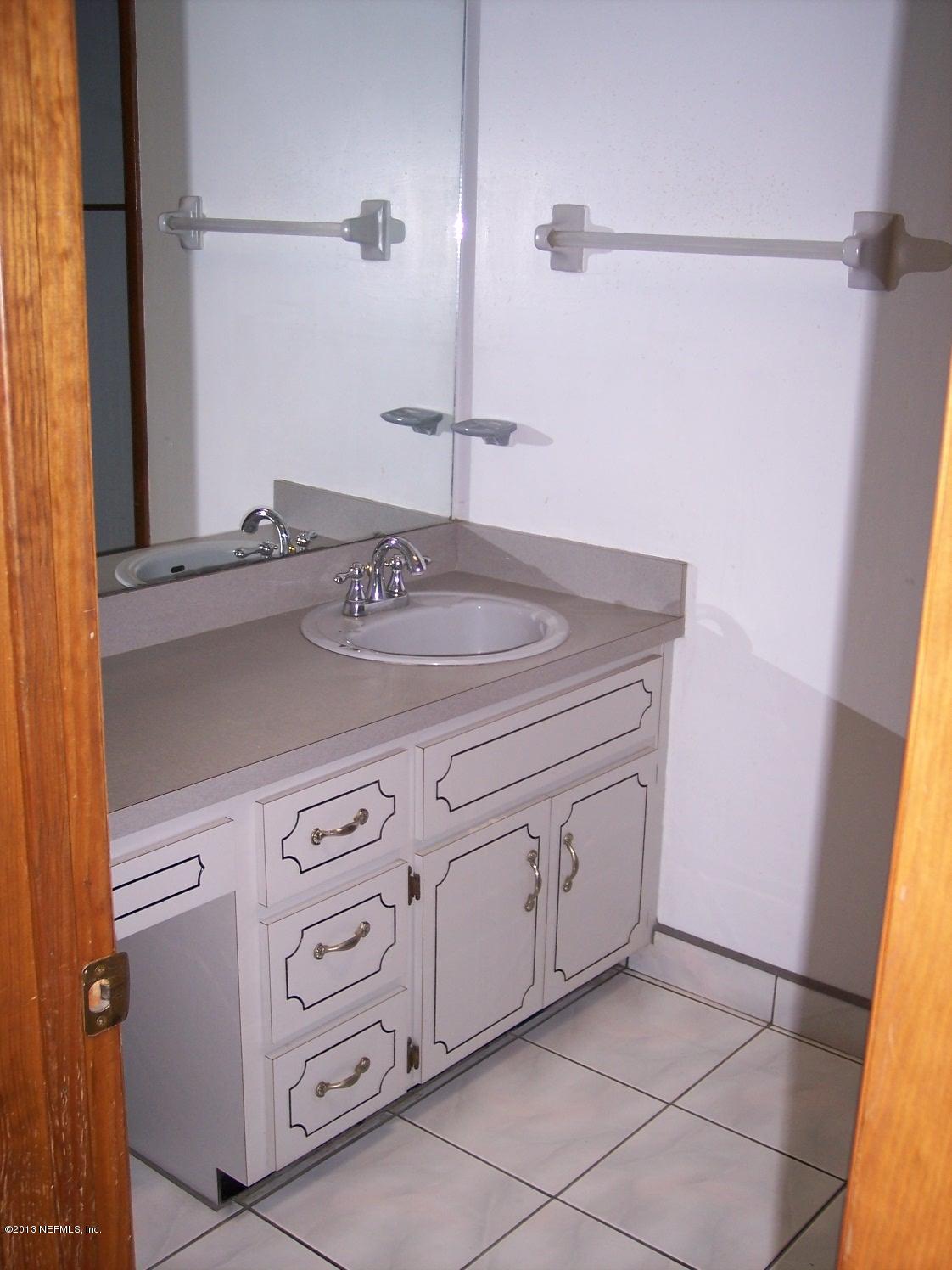 15009 Wade Road Jacksonville, FL 32218 - Photo 21 of 24 CLEAN15009WADERD 019
